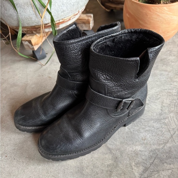 Frye Natalie Biker Engineer Boot Black Waterproof Leather, Shearling Lining 7.5 - Picture 4 of 12
